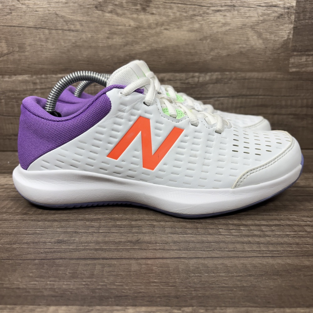 New Balance 696 v4 White Purple Womens US Size 6.5 EUR 37 WCH696J4 Sneakers